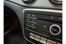 Mercedes-Benz CLA CLA180 AMG Line Edition 