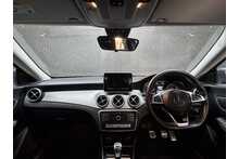 Mercedes-Benz CLA CLA180 AMG Line Edition 