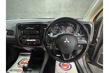 Mitsubishi Outlander DI-D GX3 