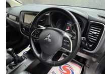 Mitsubishi Outlander DI-D GX3 