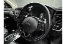 Mitsubishi Outlander DI-D 3 