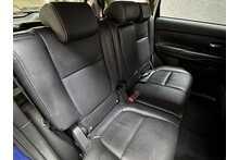 Mitsubishi Outlander DI-D 3 