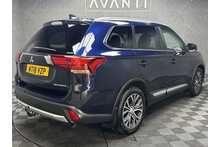 Mitsubishi Outlander DI-D 3 