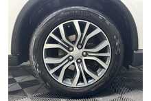 Mitsubishi Outlander DI-D 4 