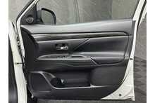 Mitsubishi Outlander DI-D 4 