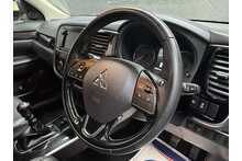 Mitsubishi Outlander DI-D 4 