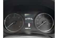 Mitsubishi Outlander DI-D 4 
