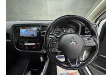 Mitsubishi Outlander DI-D 4 