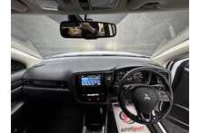 Mitsubishi Outlander DI-D 4 
