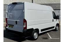 Peugeot Boxer BlueHDi 335 Professional Premium + 