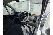 Peugeot Boxer BlueHDi 335 Professional Premium + 
