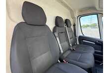 Peugeot Boxer BlueHDi 335 Professional Premium + 