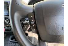 Peugeot Boxer BlueHDi 335 Professional Premium + 