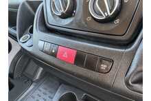 Peugeot Boxer BlueHDi 335 Professional Premium + 