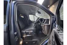 Ford Transit Custom 320 EcoBlue Limited 