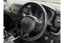 Mitsubishi Outlander DI-D 3 