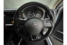 Mitsubishi Outlander DI-D 3 