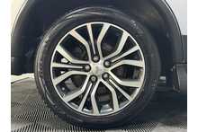Mitsubishi Outlander DI-D 3 
