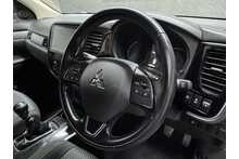 Mitsubishi Outlander DI-D 3 
