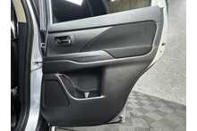 Mitsubishi Outlander DI-D 3 