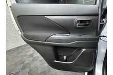 Mitsubishi Outlander DI-D 3 