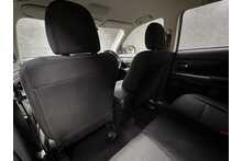 Mitsubishi Outlander DI-D 3 