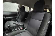 Mitsubishi Outlander DI-D 3 