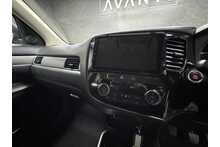 Mitsubishi Outlander DI-D 3 