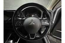 Mitsubishi Outlander DI-D 3 
