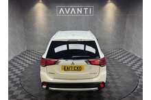 Mitsubishi Outlander DI-D 4 