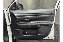 Mitsubishi Outlander DI-D 4 