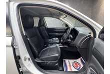 Mitsubishi Outlander DI-D 4 