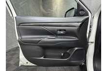 Mitsubishi Outlander DI-D 4 