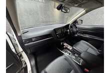 Mitsubishi Outlander DI-D 4 
