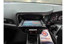 Mitsubishi Outlander DI-D 4 