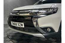 Mitsubishi Outlander DI-D 3 