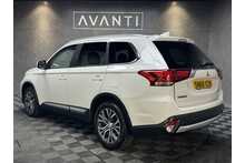 Mitsubishi Outlander DI-D 3 