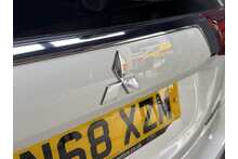 Mitsubishi Outlander DI-D 3 