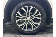 Mitsubishi Outlander DI-D 3 