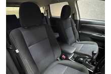 Mitsubishi Outlander DI-D 3 