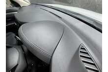 Mitsubishi Outlander DI-D 3 
