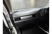 Mitsubishi Outlander DI-D 3 