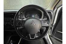 Mitsubishi Outlander DI-D 3 