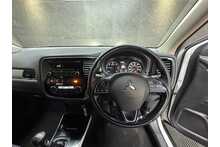 Mitsubishi Outlander DI-D 3 