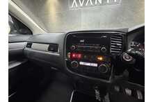 Mitsubishi Outlander DI-D 3 