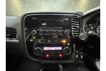 Mitsubishi Outlander DI-D 3 