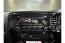 Mitsubishi Outlander DI-D 3 