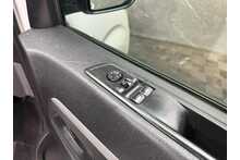 Vauxhall Vivaro Turbo D 3100 Sportive 