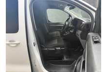 Vauxhall Vivaro Turbo D 3100 Sportive 