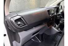 Vauxhall Vivaro Turbo D 3100 Sportive 